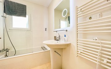Property slide 18