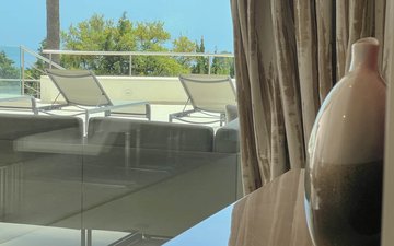 Property slide 10
