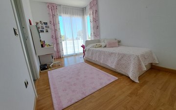 Property slide 10