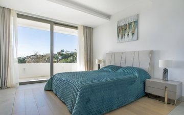 Property slide 10
