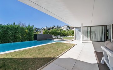 Property slide 14
