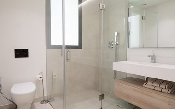 Property slide 22