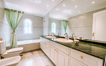 Property slide 10