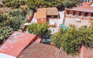Property slide 40