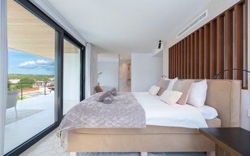 Property slide 21
