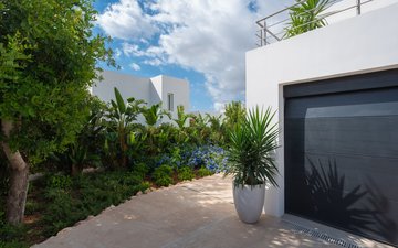 Property slide 35