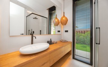 Property slide 20