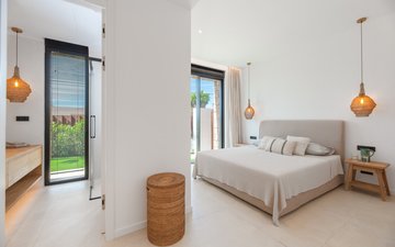 Property slide 18