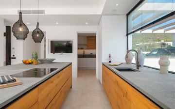 Property slide 17
