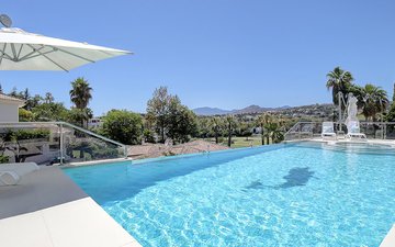 Property slide 10