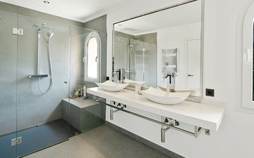 Property slide 24
