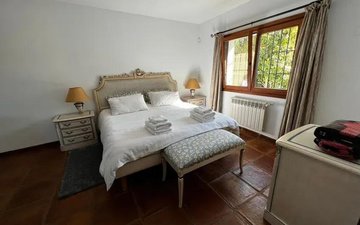 Property slide 24
