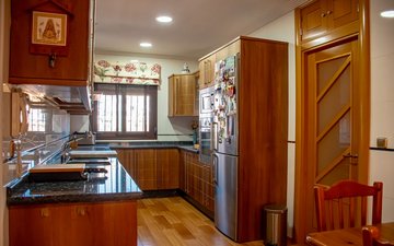Property slide 18
