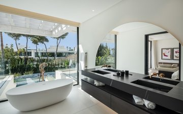 Property slide 16