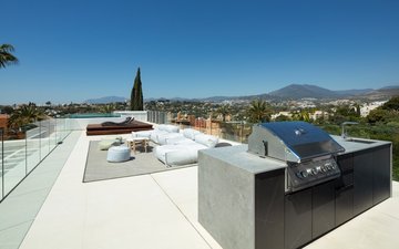 Property slide 18