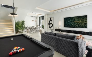Property slide 21