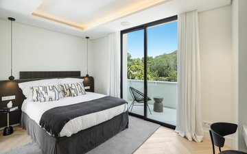 Property slide 19