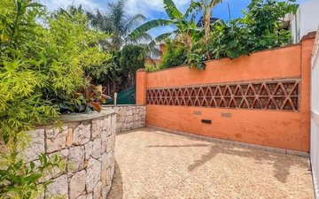 Property slide 30