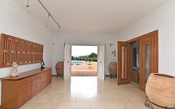Property slide 29