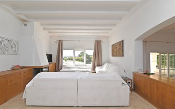 Property slide 15