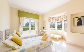 Property slide 39