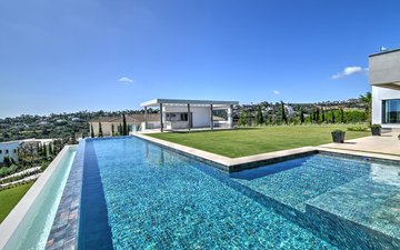 Property slide 47