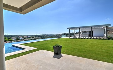 Property slide 44