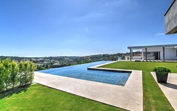 Property slide 46