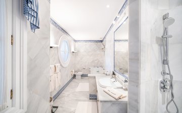 Property slide 19