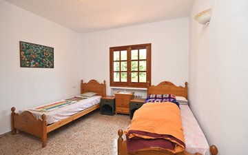 Property slide 19