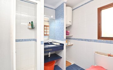 Property slide 23