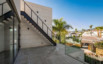 Property slide 21