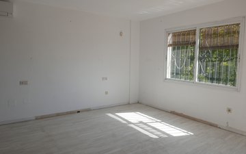 Property slide 33