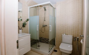 Property slide 18