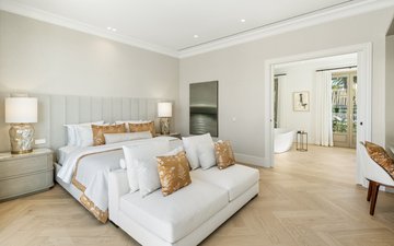 Property slide 18