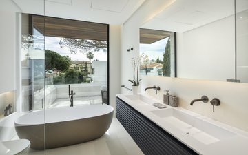 Property slide 39