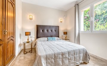 Property slide 15