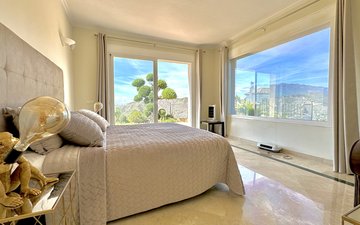Property slide 25