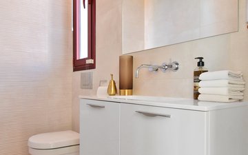 Property slide 20