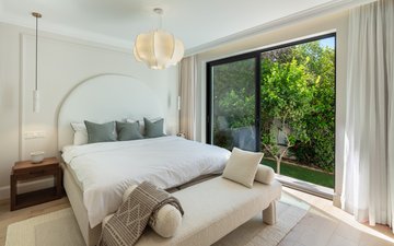 Property slide 24