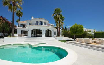 Property slide 38