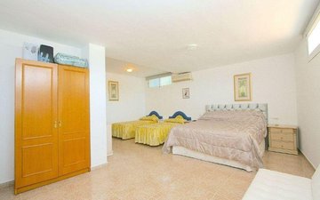 Property slide 15