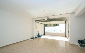 Property slide 33