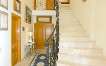 Property slide 32
