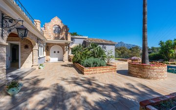 Property slide 30