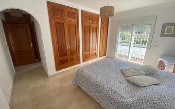 Property slide 10