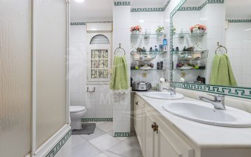Property slide 20