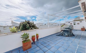 Property slide 24