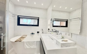 Property slide 16