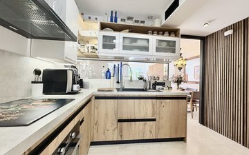 Property slide 12